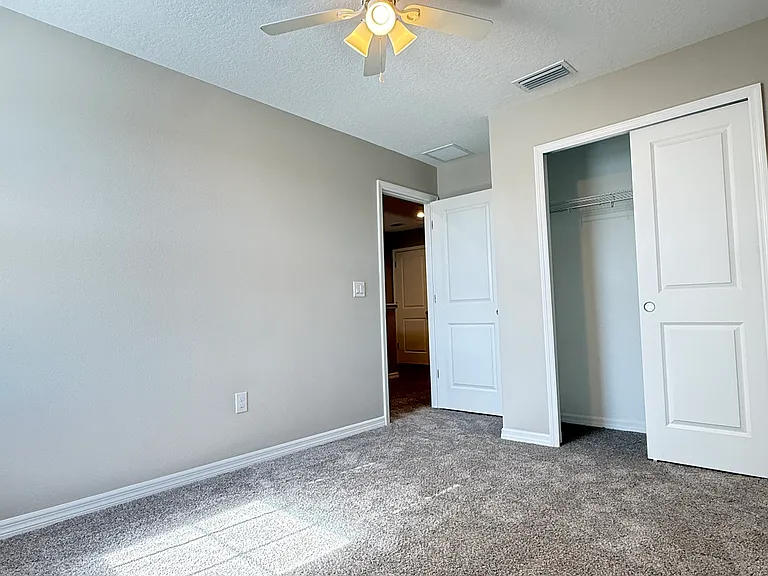 6425 Fairmont Ln — Photo 19