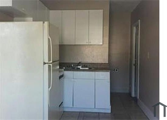 3rd image of 1230 NW 29th Way