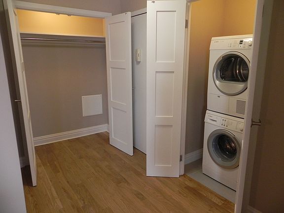 2nd image of 310 Greenwich St APT 23c
