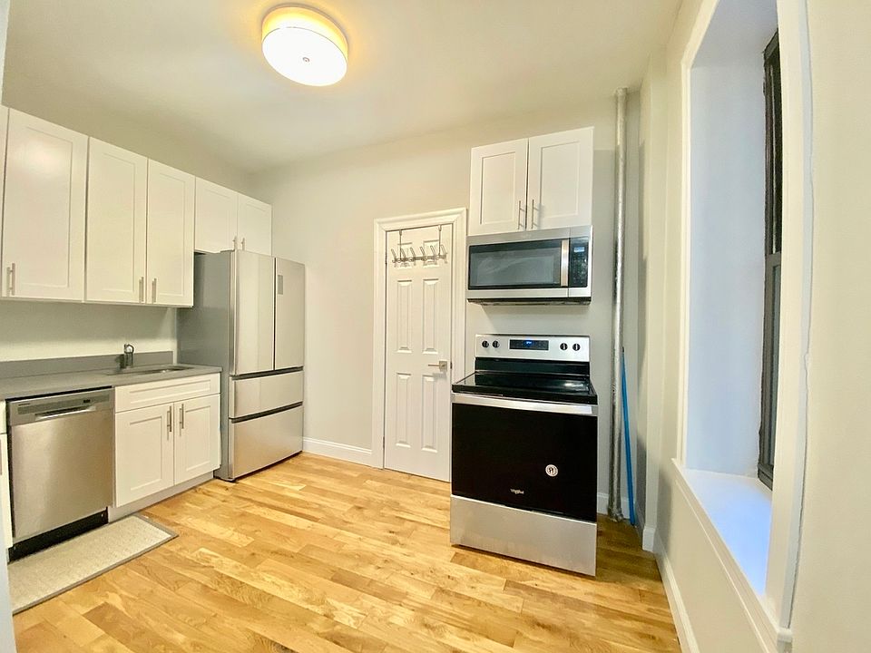 1st image of 95 Eastern Pkwy APT 2H