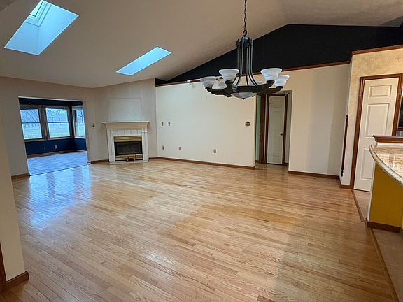 5th image of 1922 Wedgewood Cir