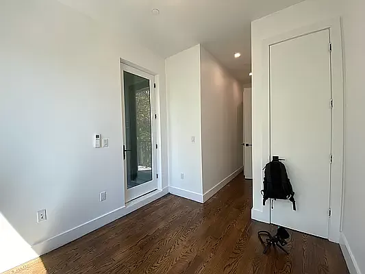 Rented by Reside New York | media 33