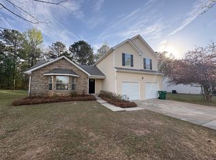 417 Grove Park Dr, Locust Grove, GA