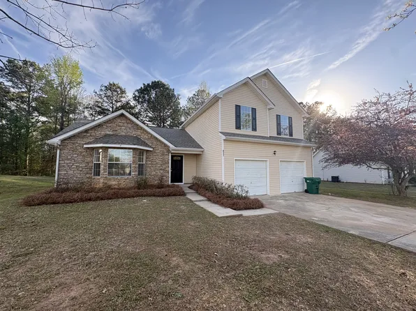417 Grove Park Dr, Locust Grove, GA 30248