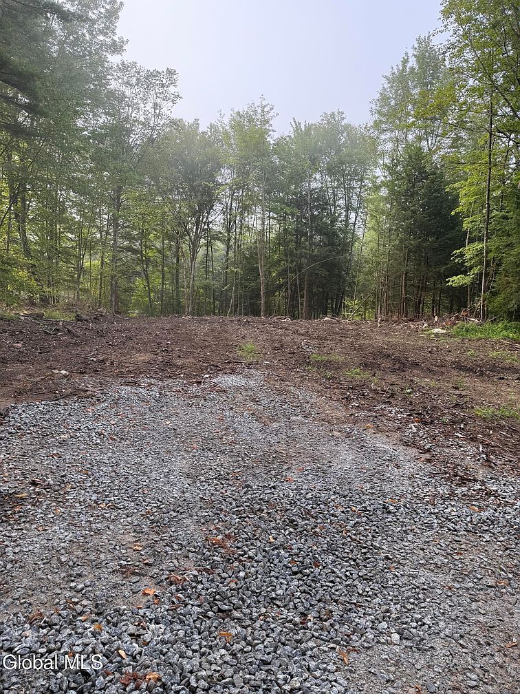 1st image of 326 Dickinson Hill Road