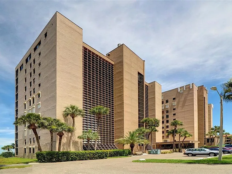 900 Gulf Blvd #907 — Photo 3