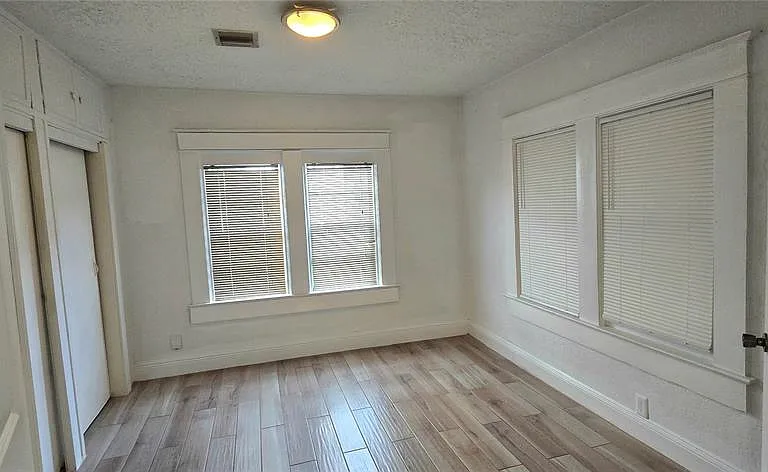 1313 Catherine St — Photo 18