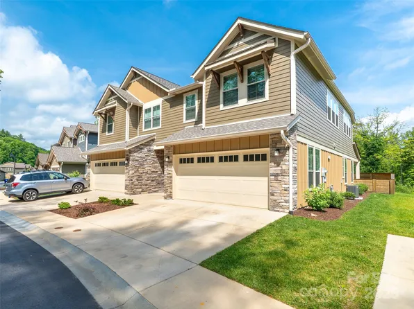 572 Sweet Birch Park Ln, Black Mountain, NC 28711