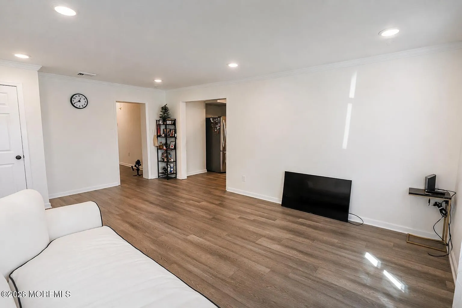 3 bed, 1334 sqft, $2,900 — Photo 2
