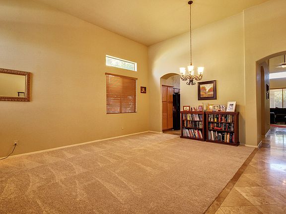 4th image of 1371 S Canyon Oaks Way