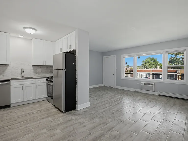 2537 S Merrill Ave #1 — Photo 7