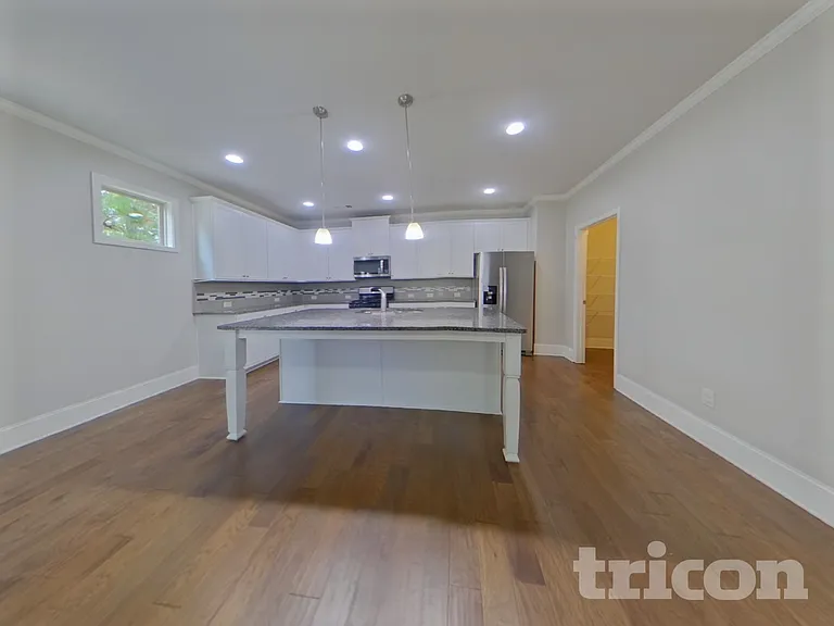 6410 Country Lake Rd — Photo 4