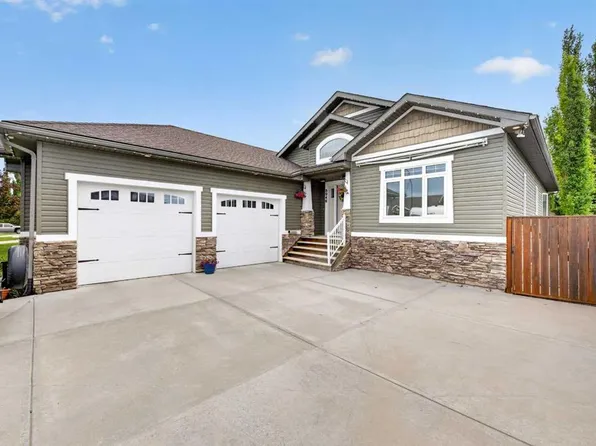 5946 W Park Meadows Cres, Olds, AB T4H 1Y2