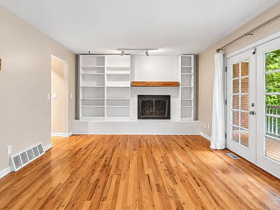 3rd image of 1207 Isis Ave #B