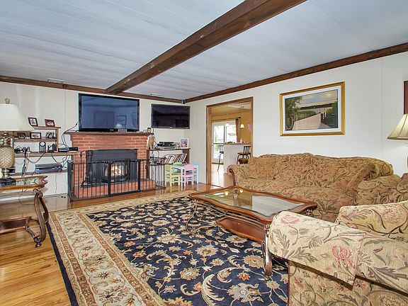 4th image of 20 Annanias Ave