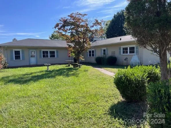 501 Kentwood St SW, Lenoir, NC 28645