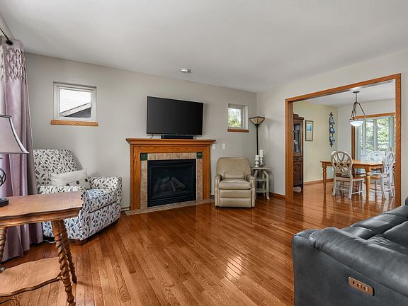 5th image of 6934 Dominion Dr