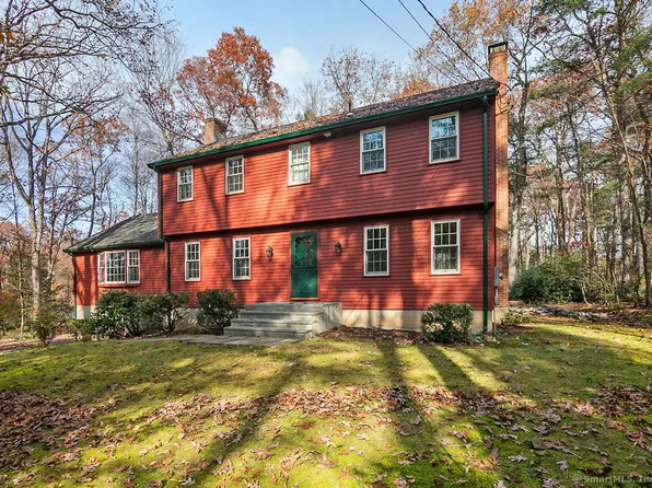 4 Sagamore Drive, Simsbury, CT 06070
