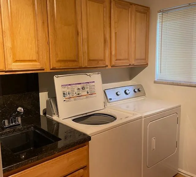 1075 Lalond Ave — Photo 21