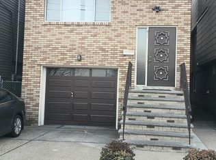 611 Sussex St, Harrison, NJ 07029