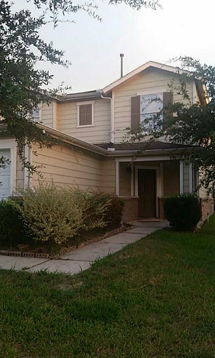 1st image of 302 Remington Harbor Ct