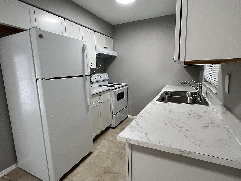 1st image of 77 Cypress St #43