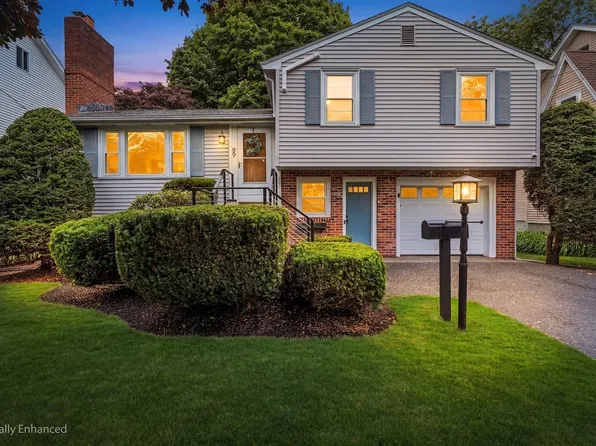 99 Woods Rd, Medford, MA 02155