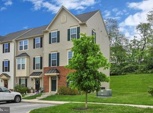 399 Laurel Oak Ln, Seven Valleys, PA 17360