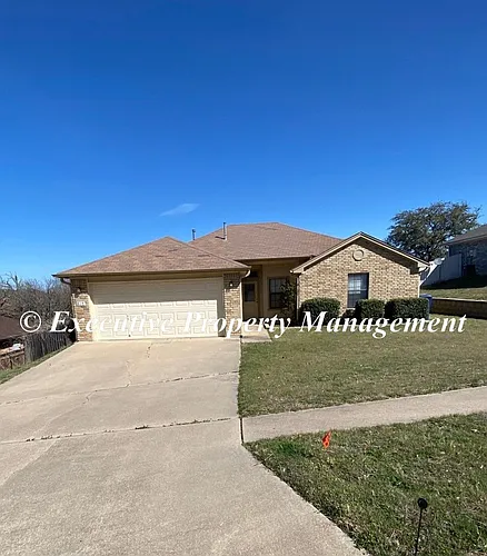 917 Whirlaway Dr Photo 1