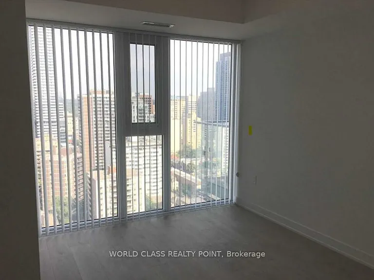 50 Wellesley St E #903 — Photo 8