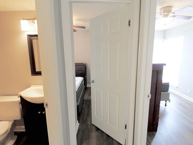 1380K Hunters Rd — Photo 12