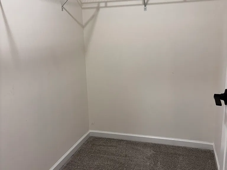 16220 SW 30th Ter — Photo 13
