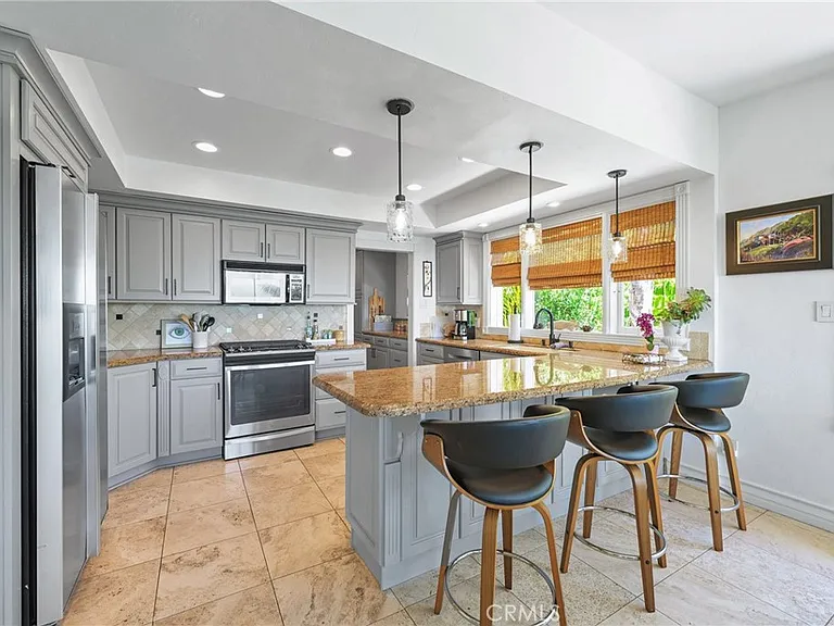 875 Coast View Dr — Photo 53