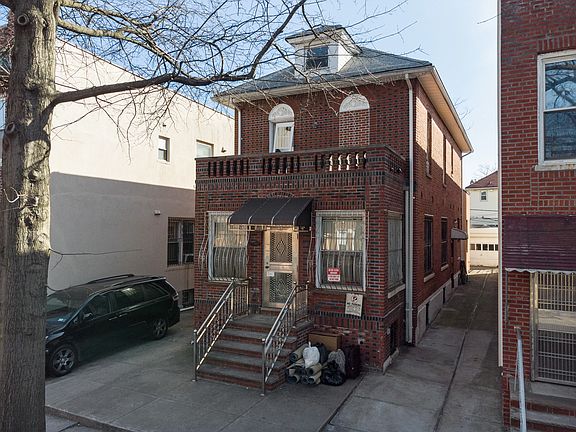 2nd image of 1531 W 10th St