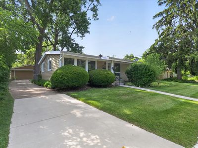 2710 Hampshire Rd, Ann Arbor, MI, 48104
