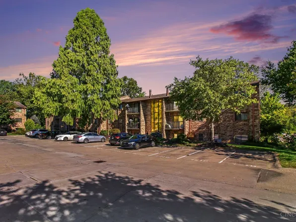 7210 Creekview Dr APT 12, Colerain Twp, OH 45247