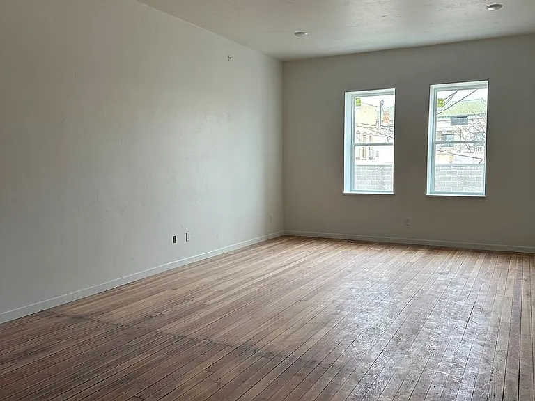 220 N Main St — Photo 12