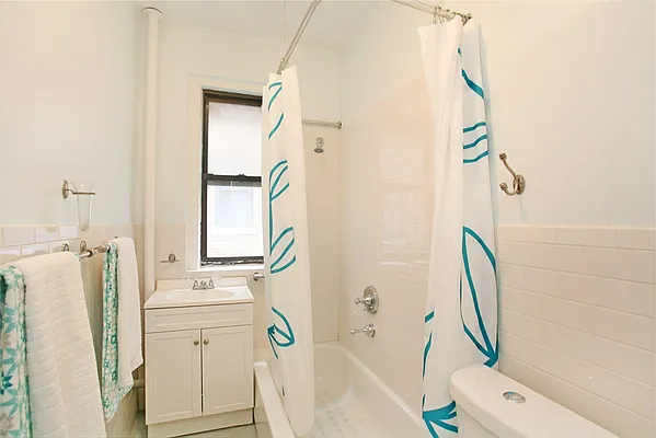 Sold by Corcoran | media 23