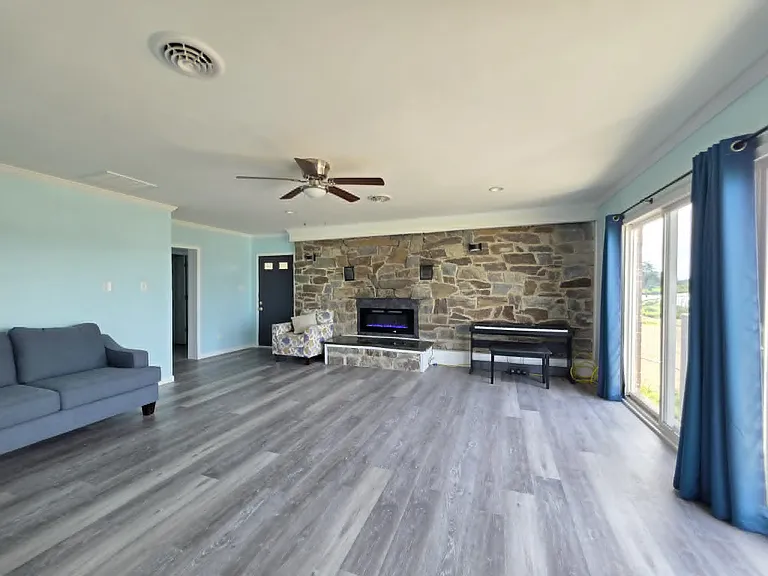 22931 Steele Dr — Photo 12