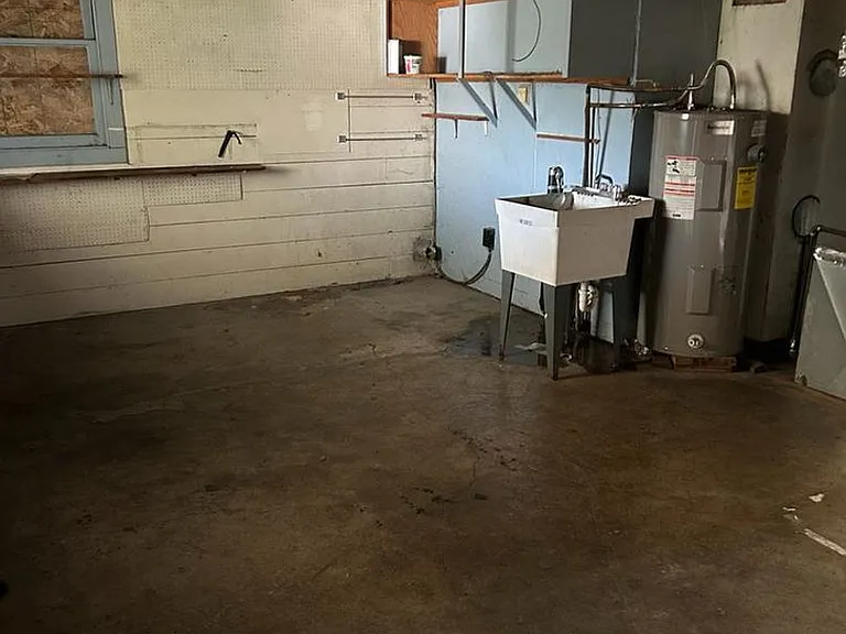 1075 N Folsom St — Photo 18