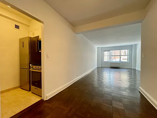 Rented by Douglas Elliman | media 7