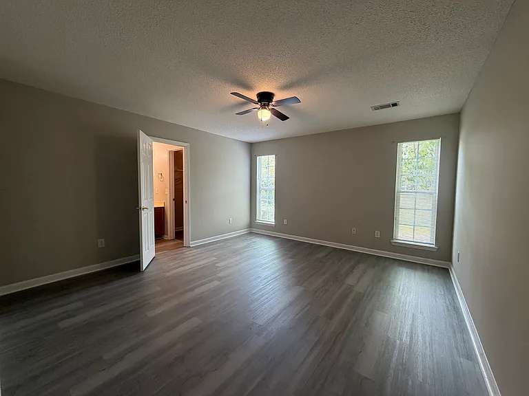108 Linda Kay Ct — Photo 7