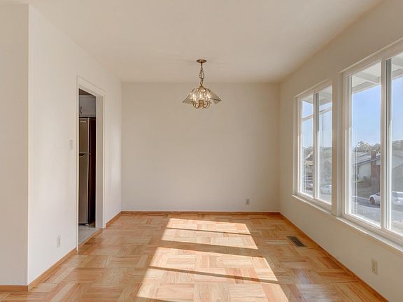 5th image of 3150 Sneath Ln