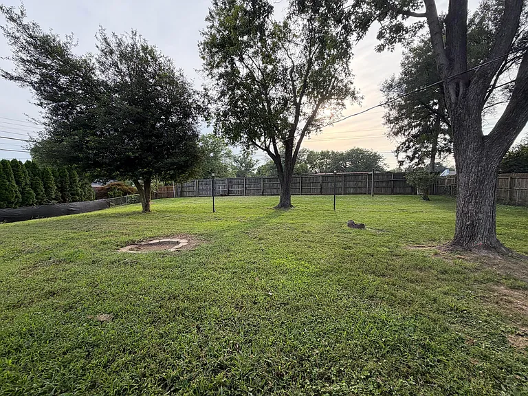 1618 Auburn Dr — Photo 21
