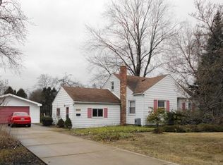 22200 Saint Gertrude St, Saint Clair Shores, MI 48081