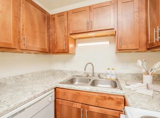 901 Barberton Ct #B208, Virginia Beach, VA 23451