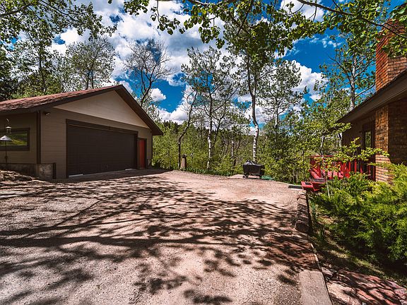 3rd image of 3770 Grandview Dr
