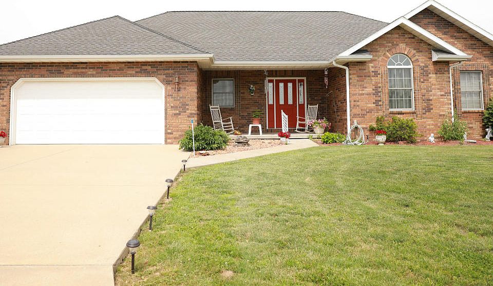 1st image of 507 N Holly Dr