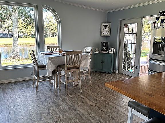 Kitchen and dining room 
