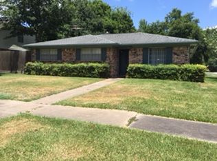 3102 Myatt Ln, El Campo, TX 77437